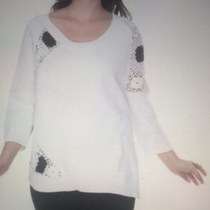 NWT Akira Art to Wear Compassion Pullover size s